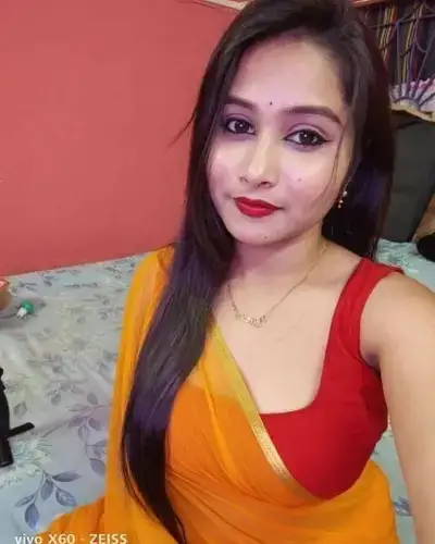 Call Girl in Ratia